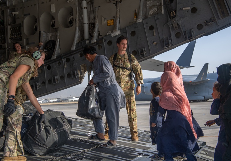 Stranded Americans Dispute White House Claims of Smooth Afghanistan Evacuation