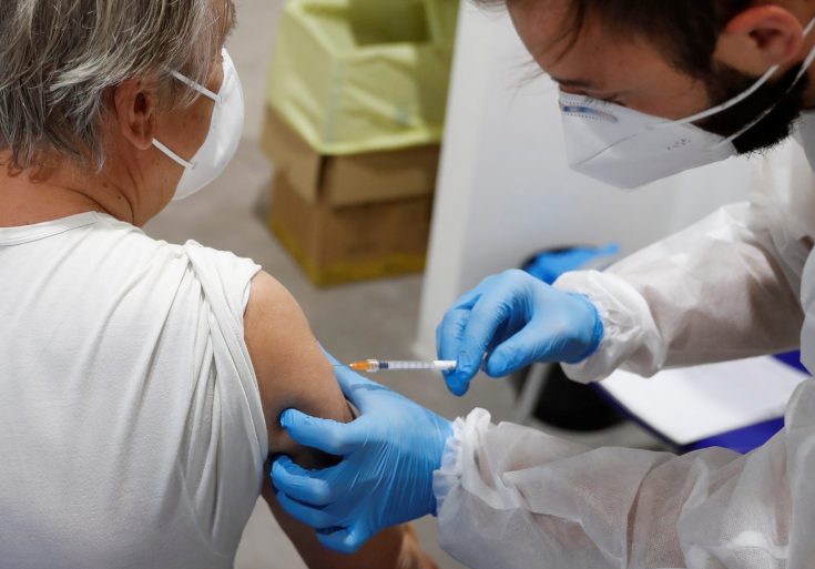 Italy's Mandatory Health Pass Not Boosting Jabs as Hoped, Data Show
