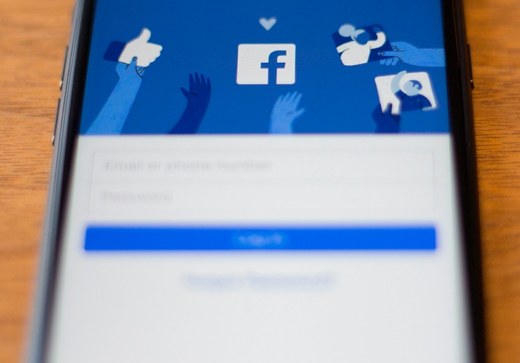 Facebook, Instagram Suffer Widespread Outage