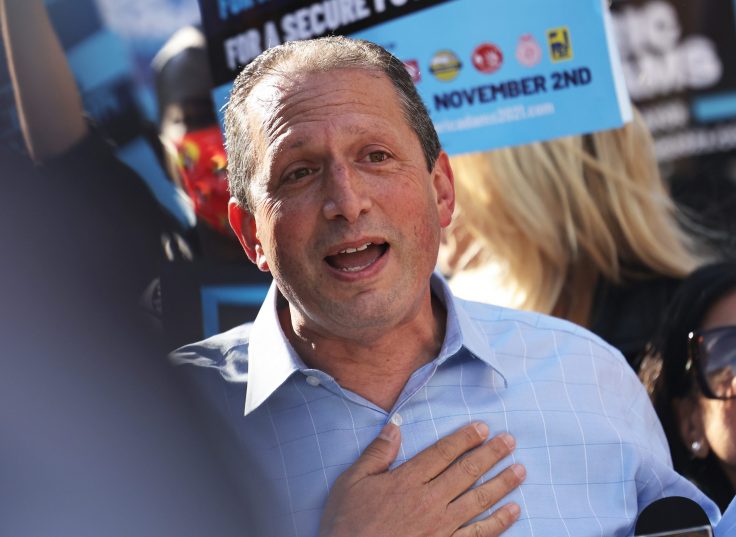 NYC Comptroller Has 'Full Confidence' in Anti-Israel Activist at Helm of His Press Shop