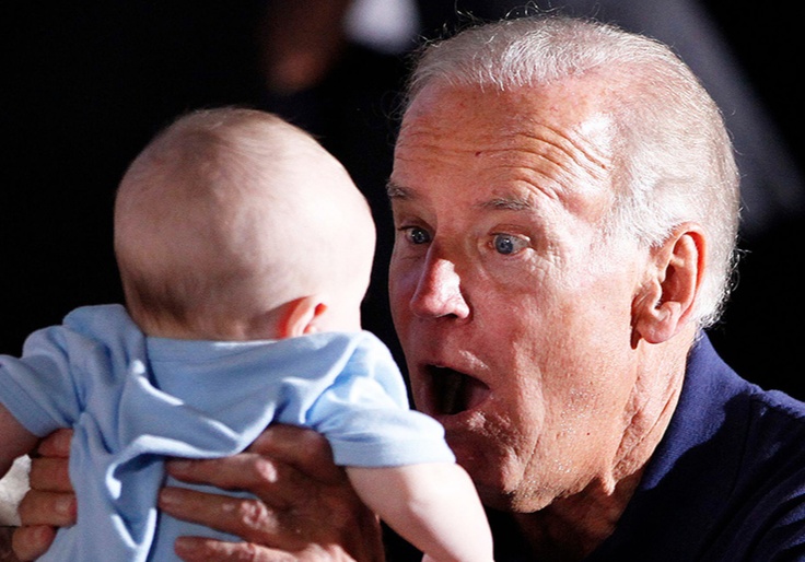 Senator Probes Biden Admin for Offloading Baby Formula to Illegal Immigrants