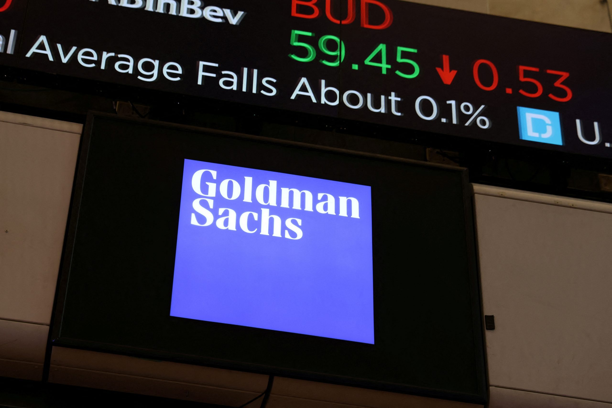 Goldman Sachs to Cut Thousands of Employees as Economy Sputters