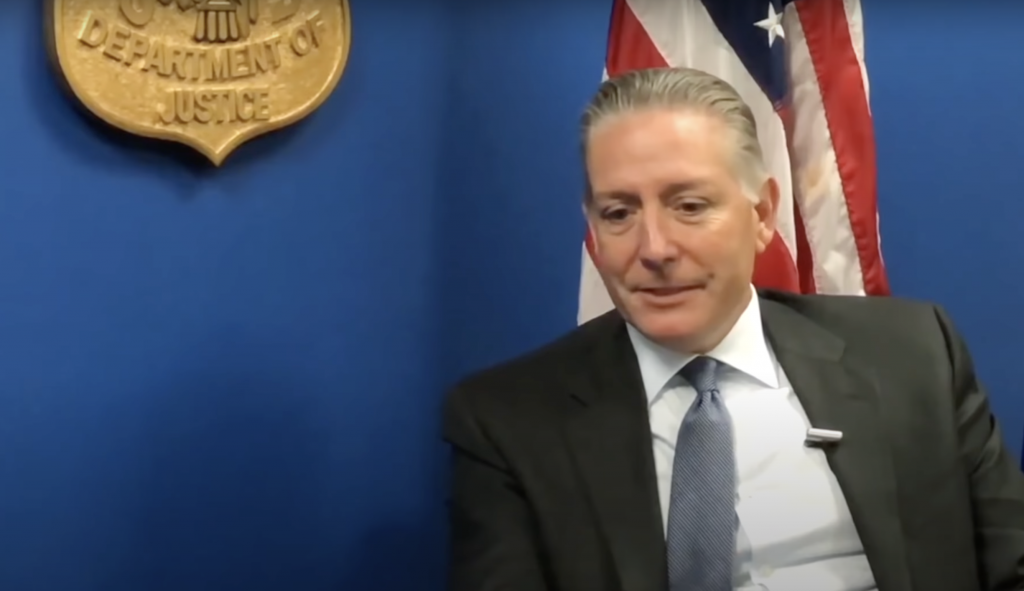 Plot Twist: Ex-FBI Agent Involved in Trump-Russia Probe Indicted For Violating Russia Sanctions