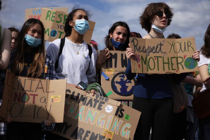 Report: Young Americans Believe 'Humanity Is Doomed' as Dems Warn of Climate Catastrophe
