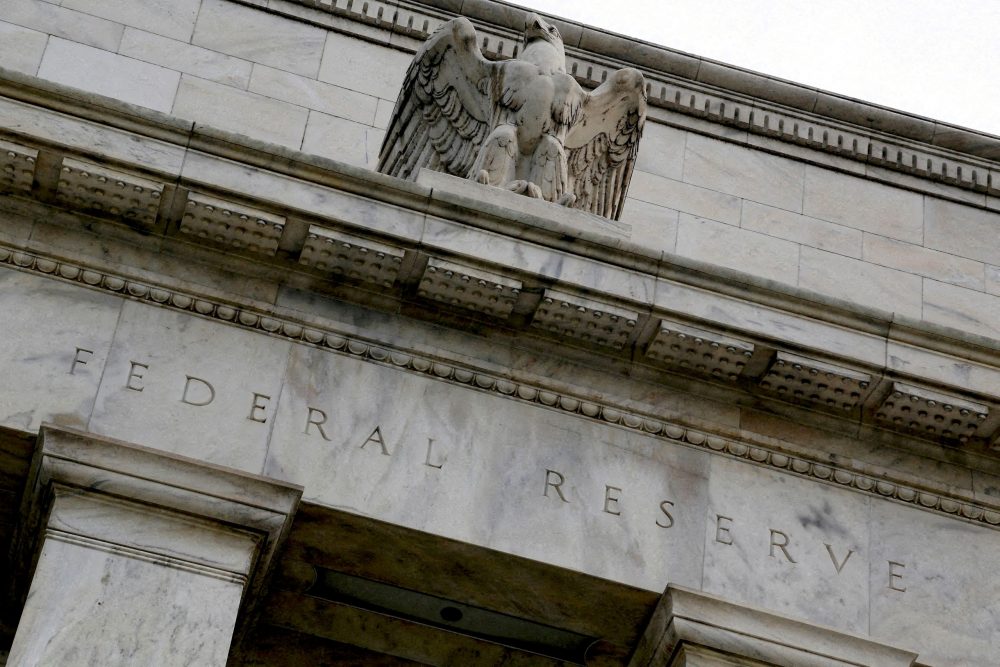 US Economy in ‘Uncharted Waters,’ Fed Staff Warn