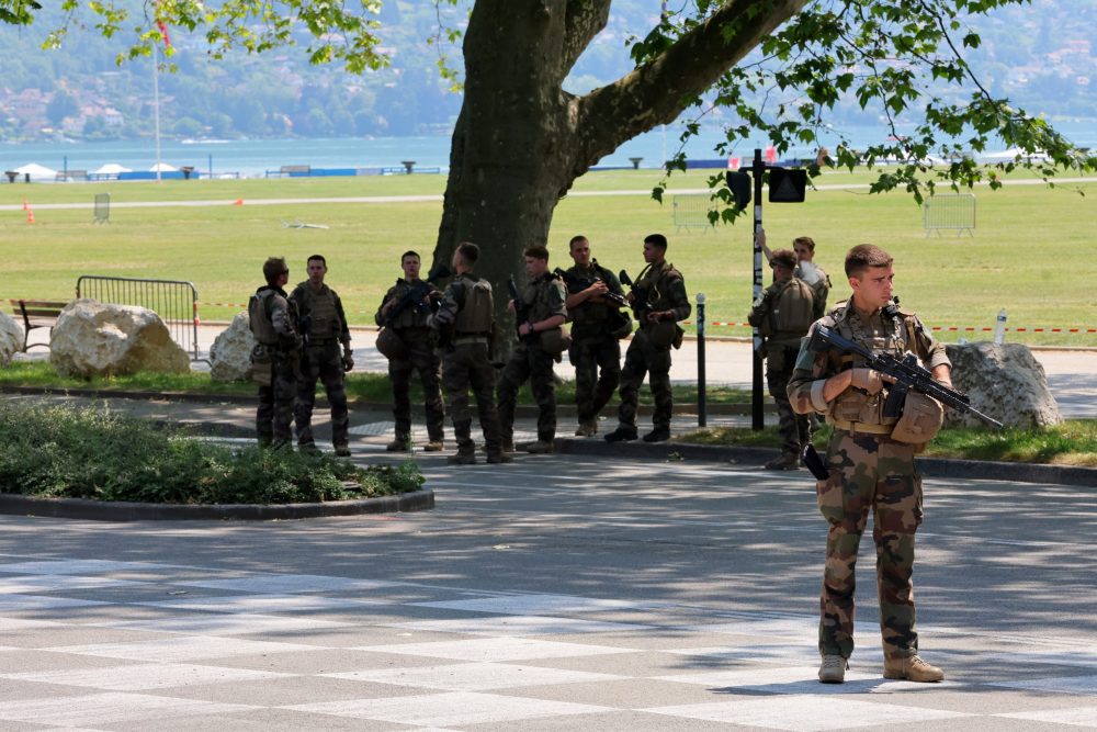 Syrian Refugee Stabs Toddlers in French Park