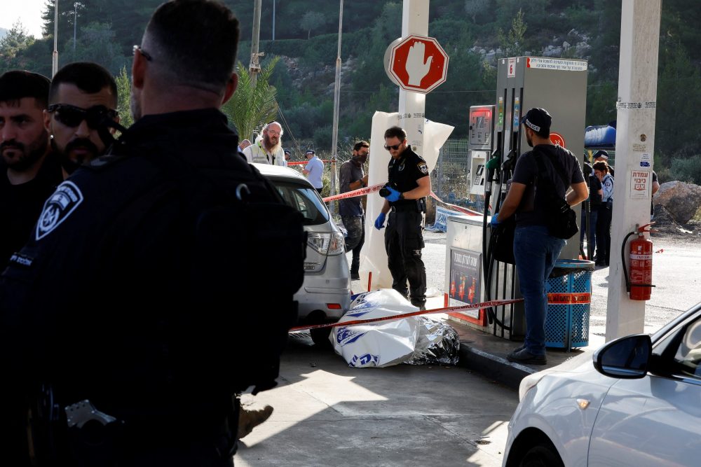 Hamas Terrorists Kill 4 Near Israeli Settlement