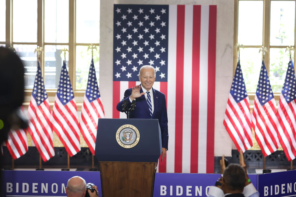 White House Touts 'Bidenomics' as Voters Trash Economy