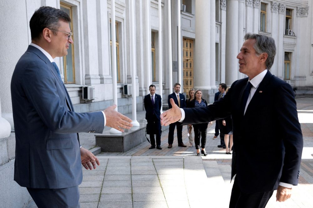 Blinken Makes Surprise Visit to Ukraine