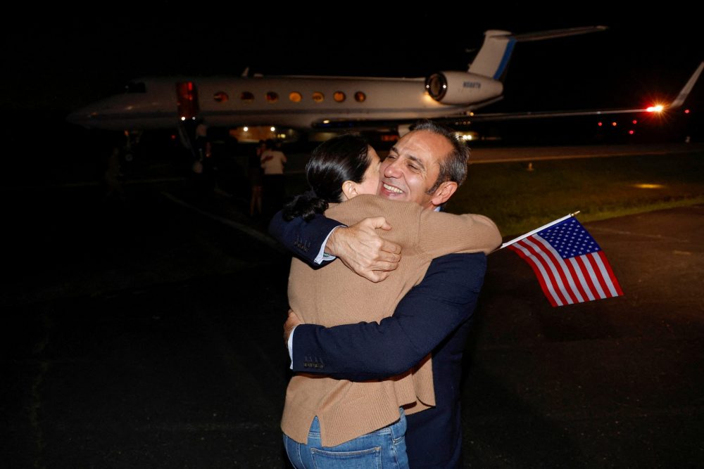 US Prisoners Return Home After ‘Nightmare’ Imprisonment in Iran