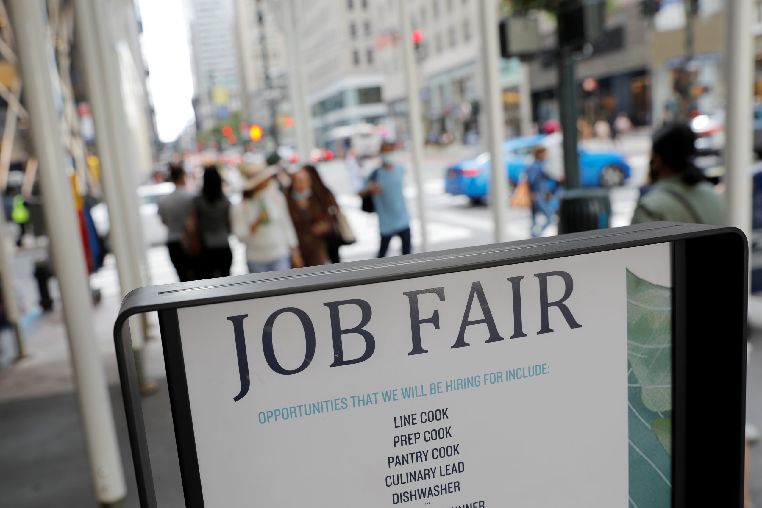US Job Growth Falls Short of Expectations in August