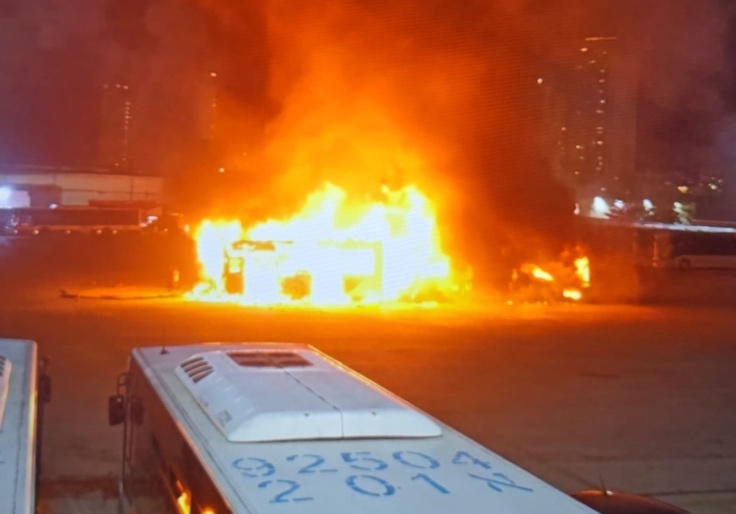 Israeli Police: Buses Explode Near Tel Aviv in 'Suspected Terror Attack'