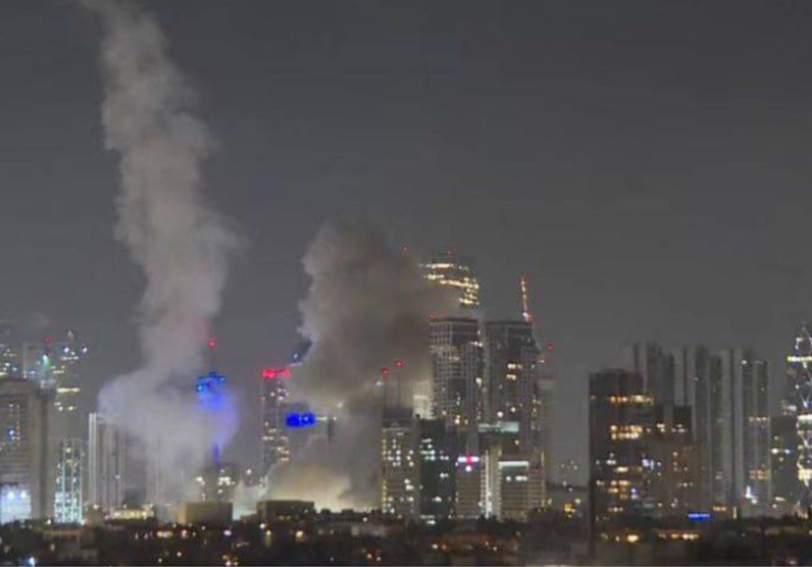 Iran Fires Barrage of Ballistic Missiles at Israeli Cities