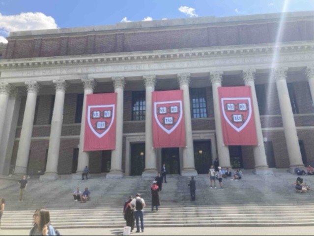 Senators Aim to Ban Legacy Preference in College Admissions